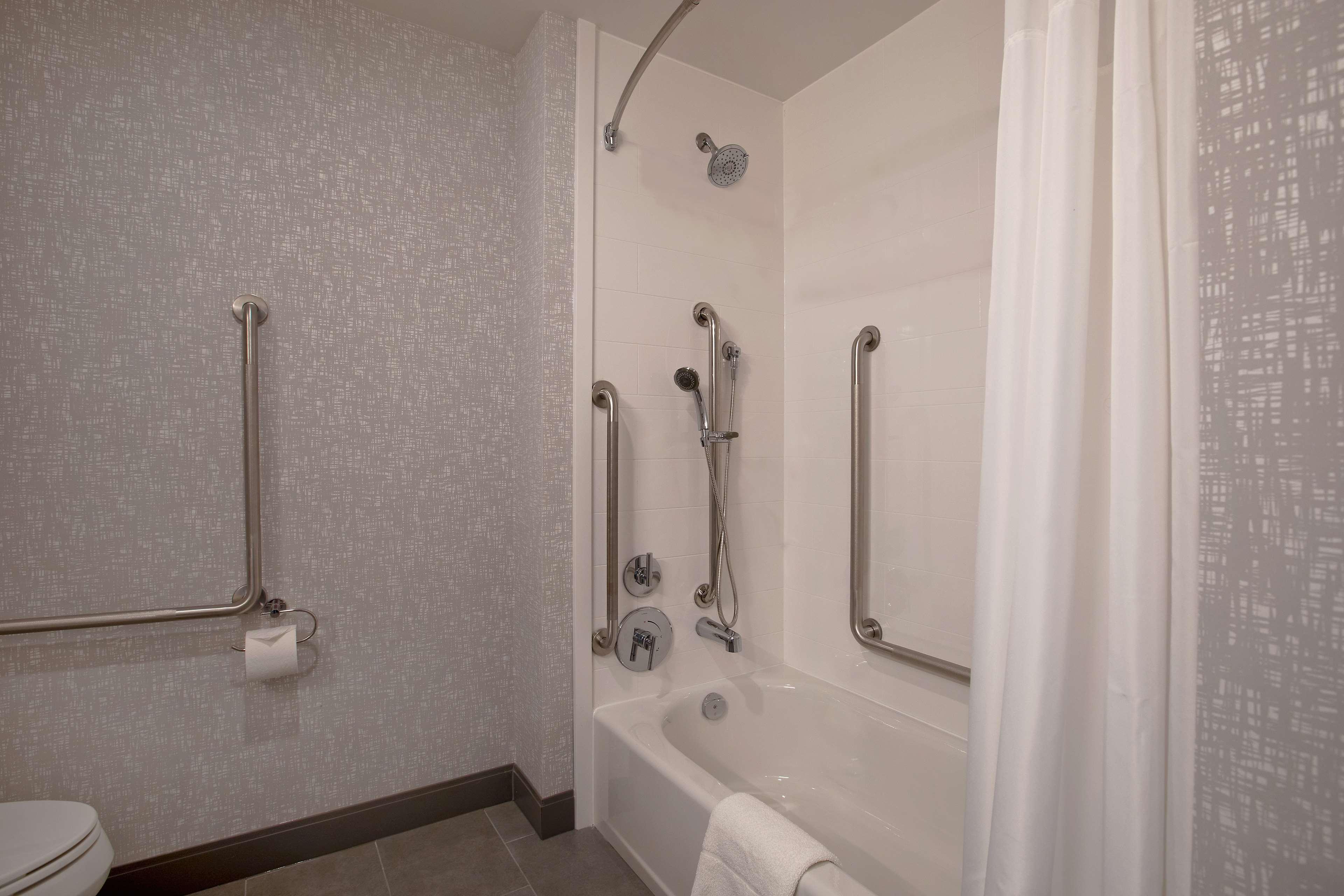 Hampton Inn & Suites Ottawa West, Ontario, Canada المظهر الخارجي الصورة